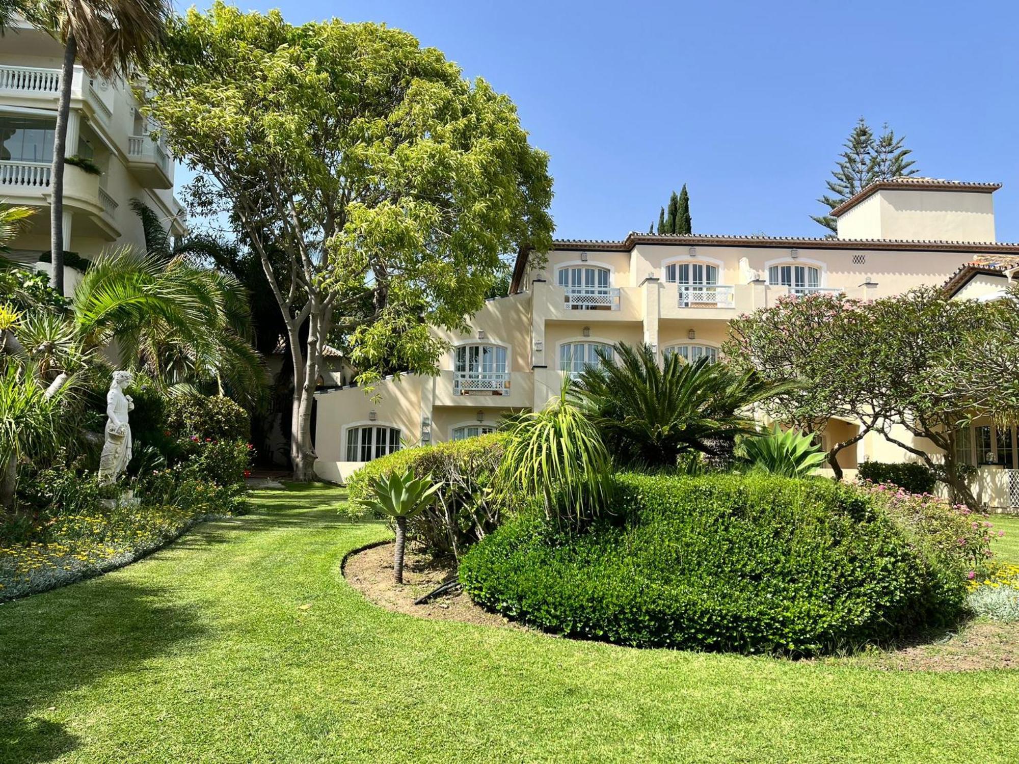 Las Dunas Grand Luxury (Adults Only) Estepona Dış mekan fotoğraf