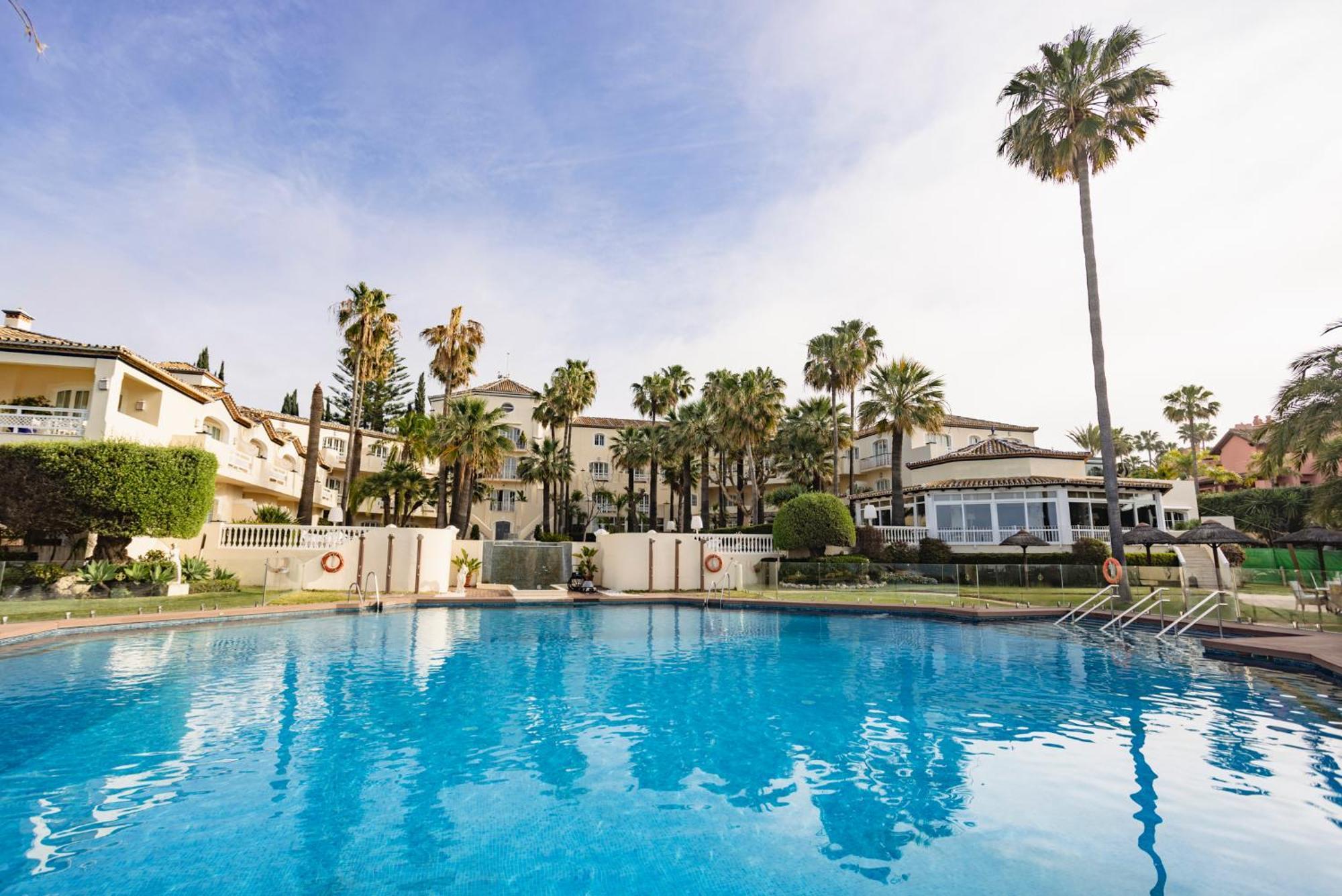Las Dunas Grand Luxury (Adults Only) Estepona Dış mekan fotoğraf